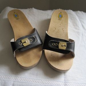 Sandal